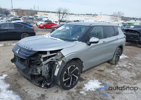 2022 Mitsubishi Outlander Black Edition 2Wd/Se 2.5 2Wd/Se Launch Edition 2Wd z USA, uszkodzony, nr VIN JA4J3UA89NZ087661